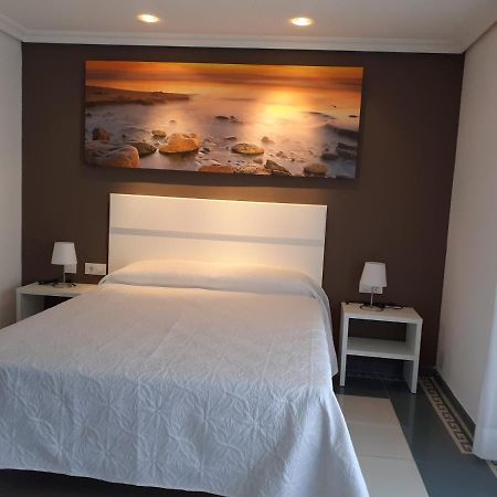 Hotel Iberflat Marynton Беникарло Экстерьер фото