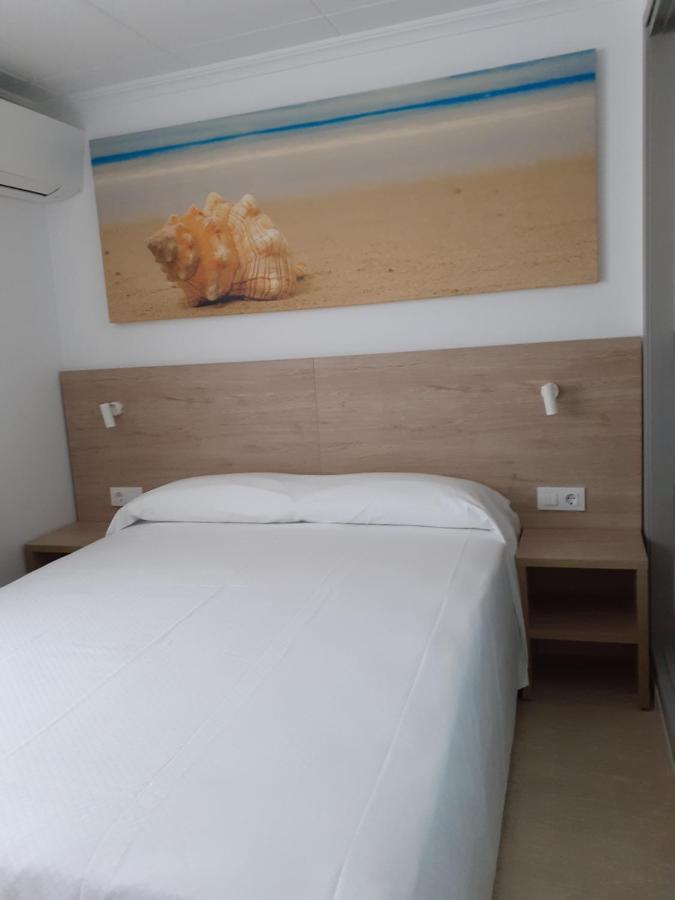 Hotel Iberflat Marynton Беникарло Экстерьер фото