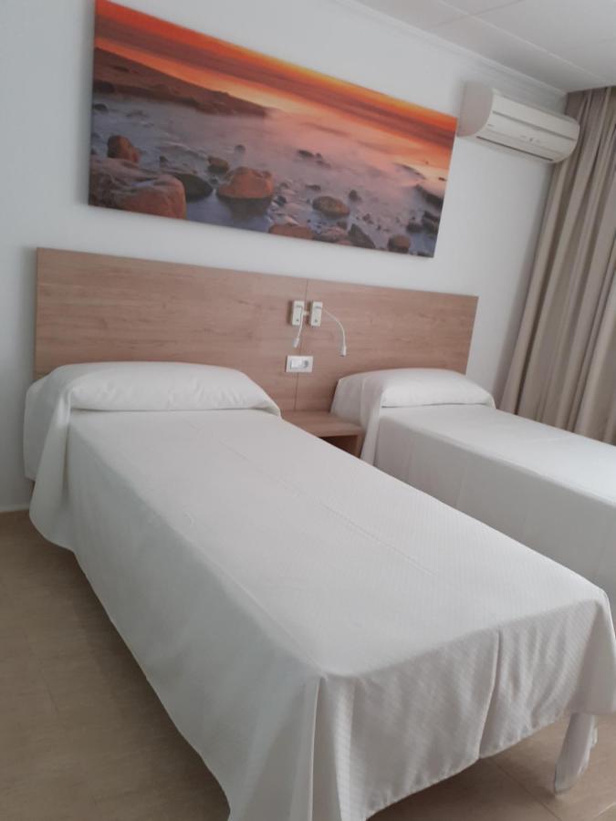 Hotel Iberflat Marynton Беникарло Экстерьер фото