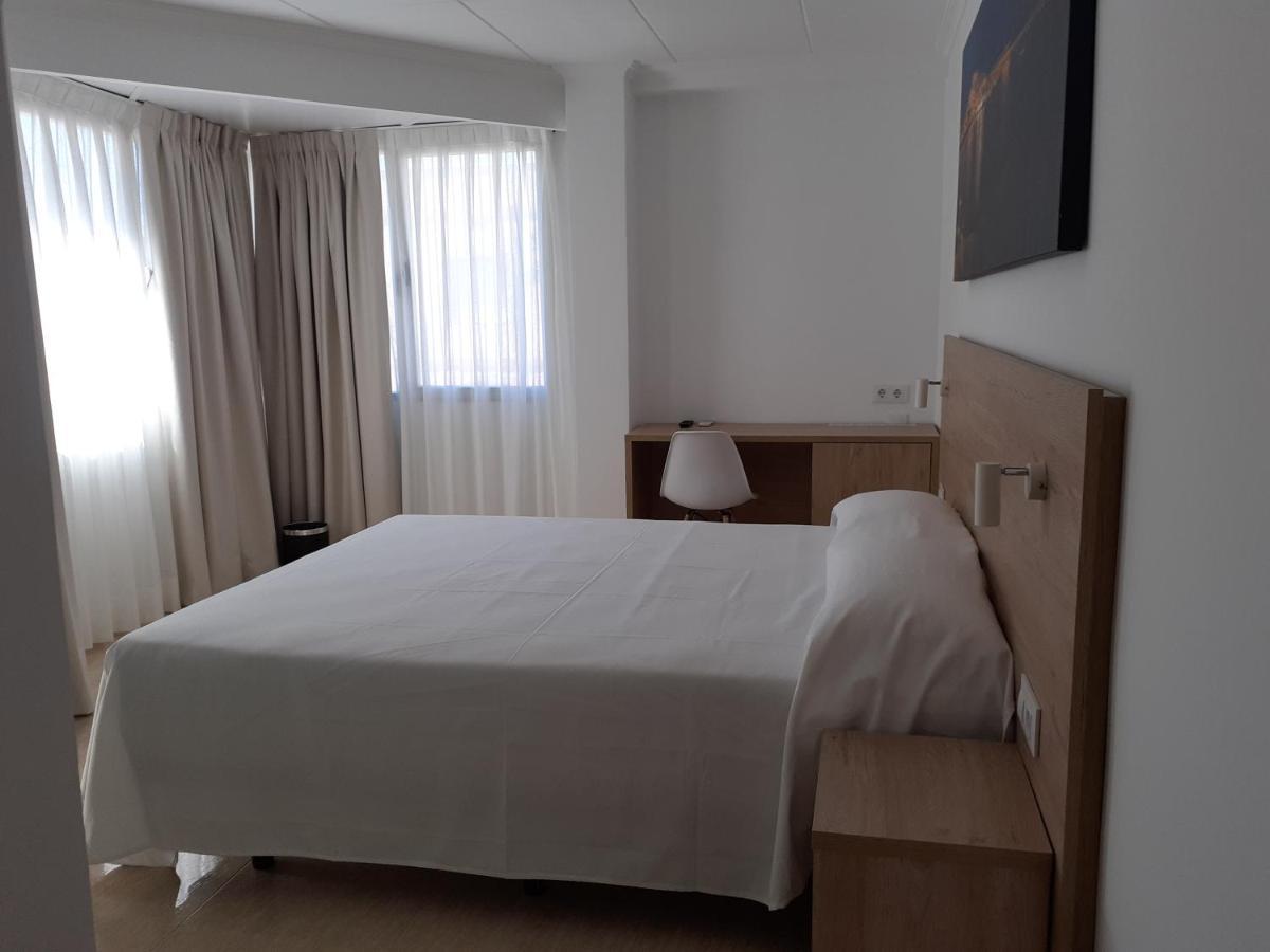 Hotel Iberflat Marynton Беникарло Экстерьер фото